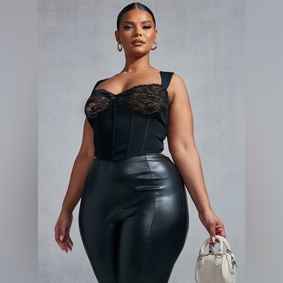 PrettyLittleThing Plus Black Lace Trim Corset Top size 20 - Picture 1 of 15